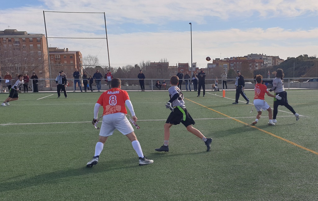 Badalona Dracs Plata i Terrassa Reds, finalistes de la Lliga Catalana Infantil de Futbol Flag