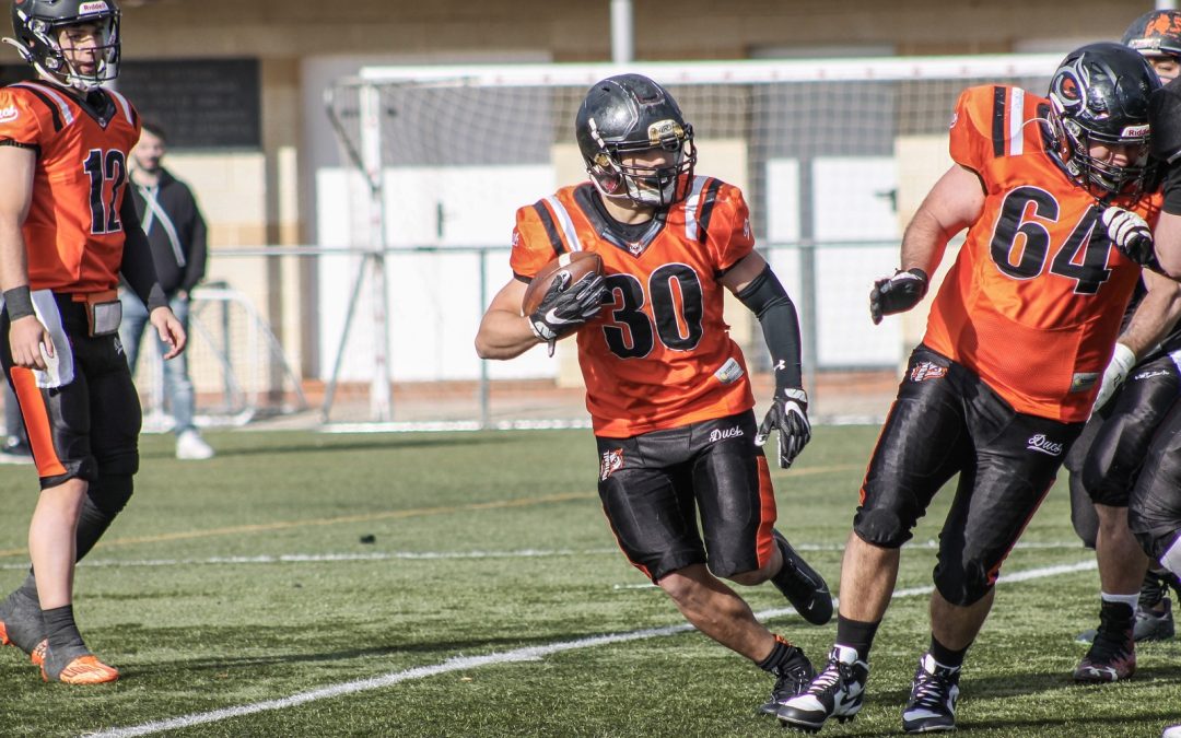 Ducs i Rebels no afluixen al capdavant de la LCFA i Rookies manen a la LCFA Femenina