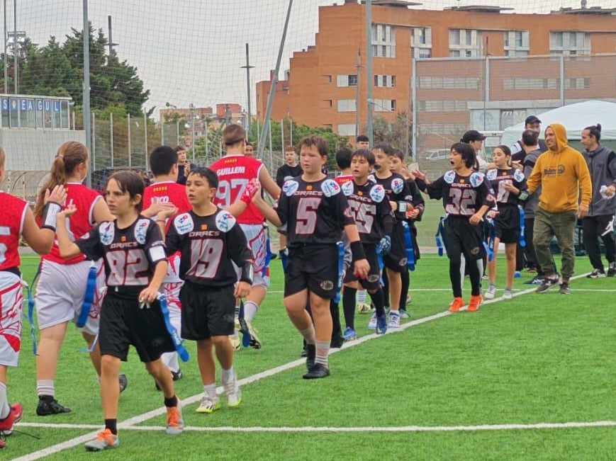 Pioners i Dracs Plata manen en l’estrena de la Copa Catalana Aleví de Futbol Flag